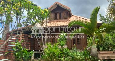 habitation de charme et d'exception + bungalow , piscines à pointe noire - belle vue sur la mer des caraibe