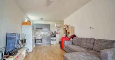 appartement t2 meublé 50m2   sainte-clotilde   résidence sécurisée