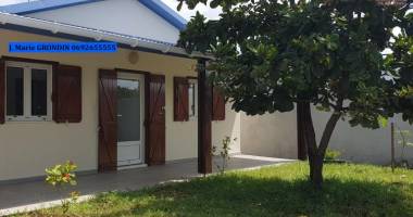 maison f4 plain-pied de 76,69 m2, terrasse (j. marie grondin 0692 65 55 55)