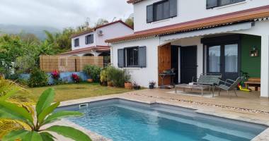 villa f5 meublée - saint denis