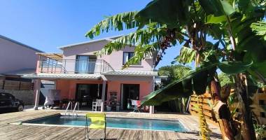 saint pierre 97410 - villa confortable - piscine - secteur prisÉ