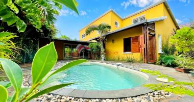 À vendre   villa d’architecte coup de cœur avec piscine   saint-leu, quartier stella
