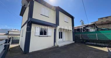 À louer - maison de type t4 d'environ 130 m2 - la plaine des cafres - loyer 887.45 €