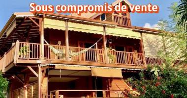 villa au charme créole t3  + t2 indépendant & piscine   bouillante