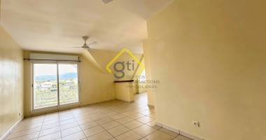 a vendre appartement f2 à saint-andré, terrasse, parking, idéal investisseur