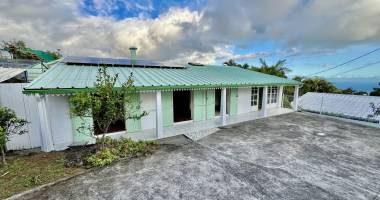 tampon 97430 - villa f5 + dependance - terrain piscinable - au calme