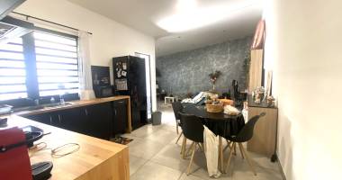 villa t4 et longère t2 hyper centre saint paul