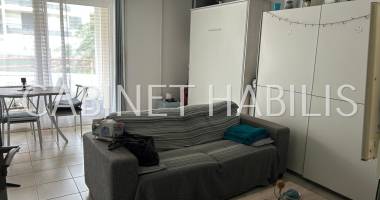 a louer - studio d'environ 28,70 m2 - la possession -  690,78 € + 30 € de charges