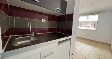 studio calme au moufia, à deux pas de l'université