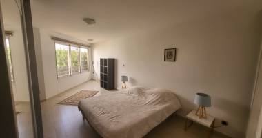 À vendre   bel appartement t3 avec vue mer & montagne, balcon et parking