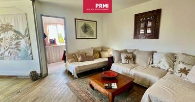 apt t3 coeur st gilles les bains _ traversant