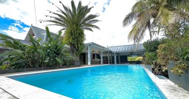 vp4711 villa f6 a louer avec piscine st pierre