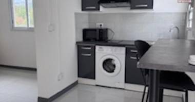 a louer ce jolie appartement de type f1 meublé sur le hauteurs de bois de nèfles sainte clotilde