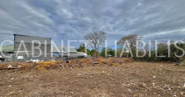 a vendre - quatre terrains constructibles - saint pierre - a partir de 165 000 €