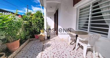 a vendre maison de ville à capesterre-belle-eau de 5 pièces,160 m2