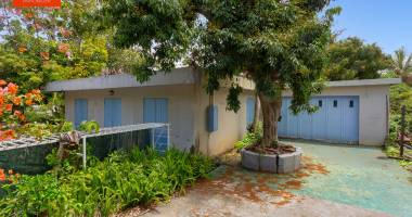 maison à la ligne des bambous- 3 chambres avec rénovation et fort potentiel .