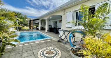 saint joseph 97480 - villa avec piscine - chambres confortables - fonctionnelle - proche du centre