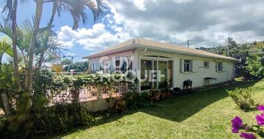 maison vue mer centre-ville petite-ile