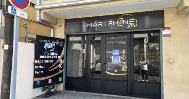 local commercial à louer   centre-ville de saint-pierre   54 m2 avec vitrine et parking