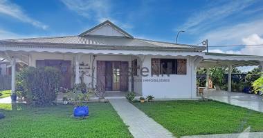 a vendre maison f3 + bureau de 70m2 a convenance baie-mahault sur un terrain de 829m2