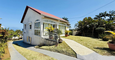 tampon 97430 - villa parfaitement entretenue - 3 chambres - terrain clos et piscinable - secteur facile d'acce