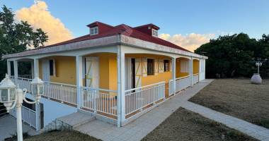 maison f5 meublée à louer   grand bois, le gosier