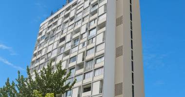 a vendre t5 duplex de 98 m2 à renover - tour anquetil 4 - les abymes