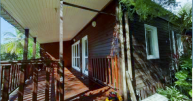 bouillante, bungalow vue mer 2 chambres à deux pas de la plage