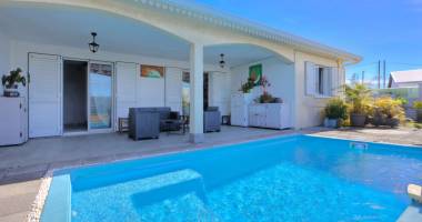 entree ouest de saint joseph, grande villa f5/6 avec piscine