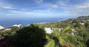 maison d'environ 160m2 à saint-leu avec vue imprenable sur l'océan - ref 251937