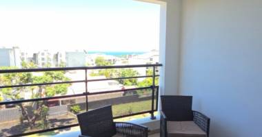 appartement t4 rénové avec vue mer – secteur calme