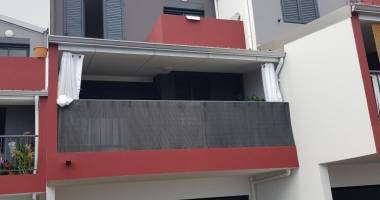 a louer villa mitoyenne de ville de type f4 avec garage dans une résidence sécurisée proche lycée des avirons