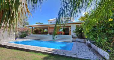 villa d'architecte f4 + bungalow sur 1000m2 de terrain