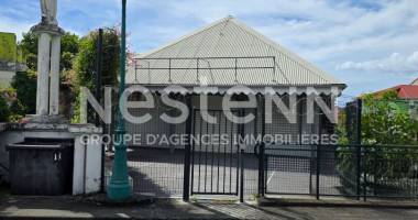 À louer local commercial de 286m² À riviÈre aux herbes basse-terre