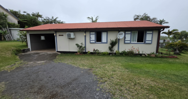 saint joseph 97480 - maison entretenue - lumineuse - plain pied - terrain plat - proche commodites