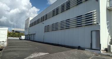 entrepÔt et bureaux  - 2 065 m2 -  jarry - 97122 baie-mahault