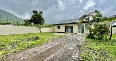 saint joseph 97480 - villa f4 renovee - fonctionnelle et lumineuse - secteur verdoyant