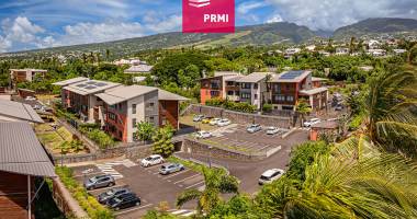 sainte-clotilde : t3 avec varangue et parkings - proche technopole et aéroport