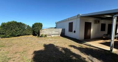 maison divisée en 2 parties