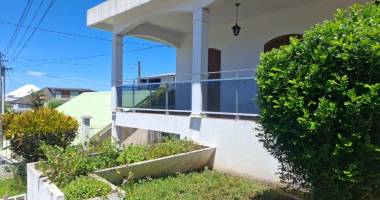 grande maison f7/8 coeur de ville