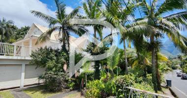 maison familiale à fort potentiel , À 2 minutes du centre du village