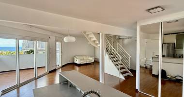 maison duplex vue mer, coeur de saint-pierre, jardin, parking, aucun vis-à-vis