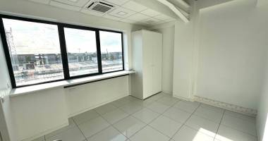 bureaux (128m2)  -  jarry - 97122 baie-mahault