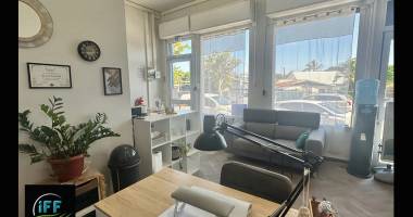 local commercial riviere des pluies