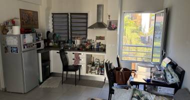 À vendre   t2 secteur technopole