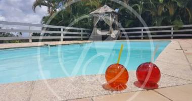 a vendre charmante villa type t4 + f1 - petit bourg 663 000 €