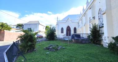 maison de ville en plein coeur de saint denis - ref 251923