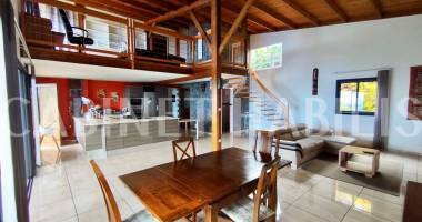 a vendre - villa meublee t3-4 + studio - 188 m2 environ - les avirons - 613 600 €