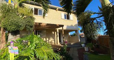 À vendre maison f4 avec jardin, idéale pour la vie de famille à la rivière saint-louis - ref. 254675