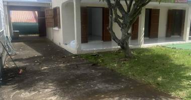 a vendre maison de type f5 à sainte marie